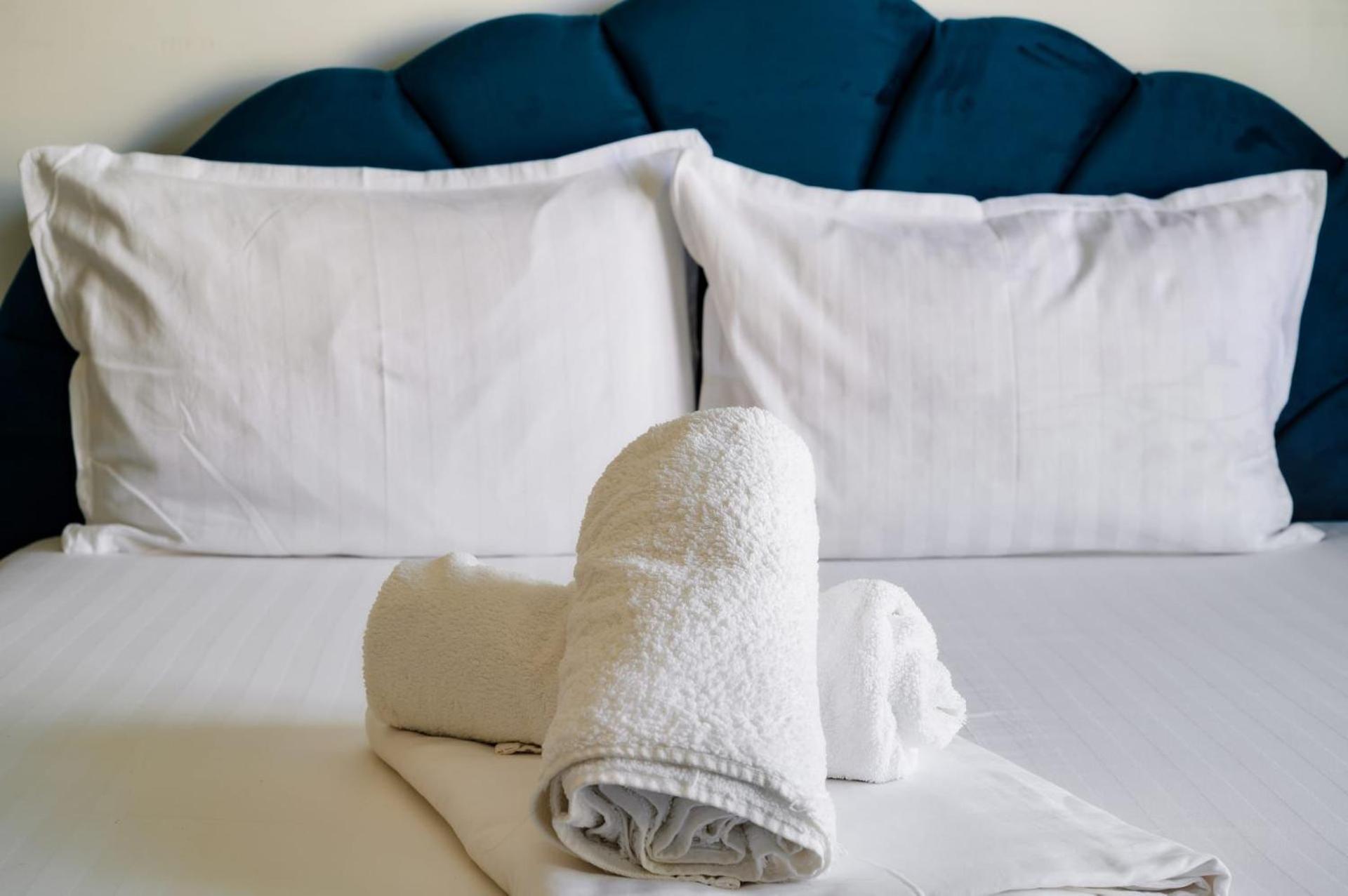 Luxury Suite Alezzi Beach Apartment Piscina Incalzita Sauna Jacuzzi Parking Navodari Exterior photo